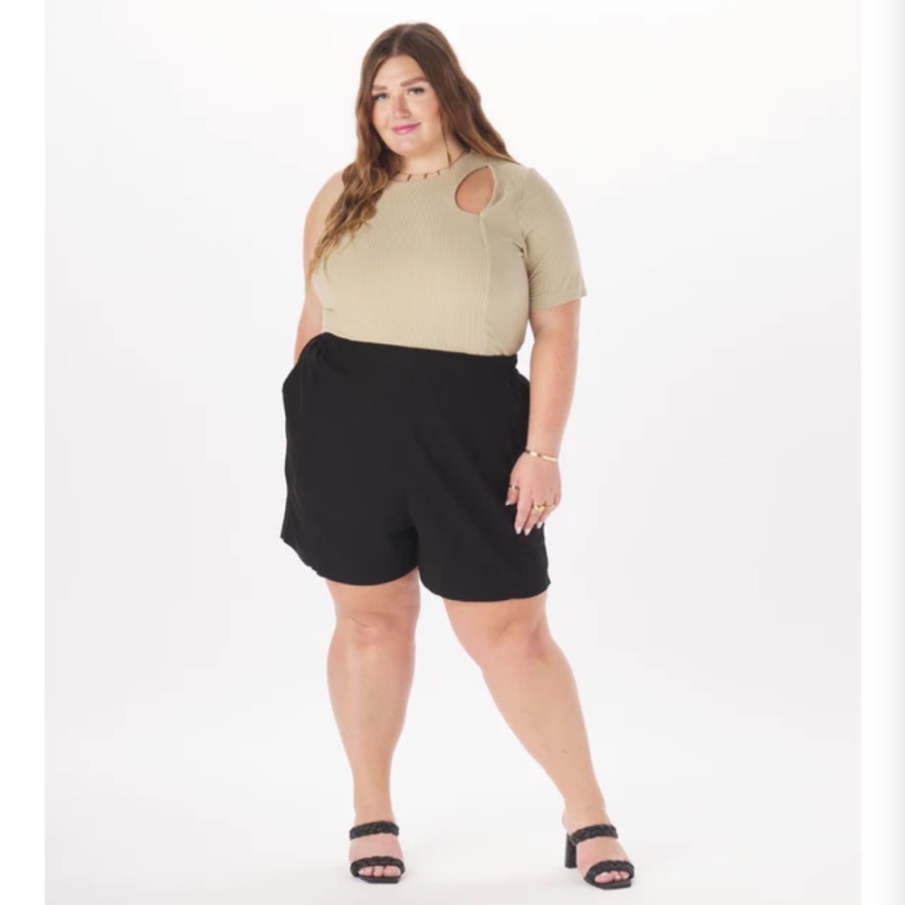 "Sammy" Viscose Cut-Out Top in Taupe